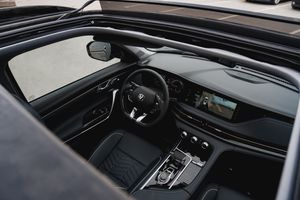 Changan CS95 DLX