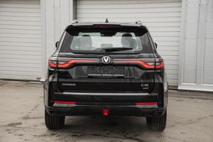 Changan CS95 DLX